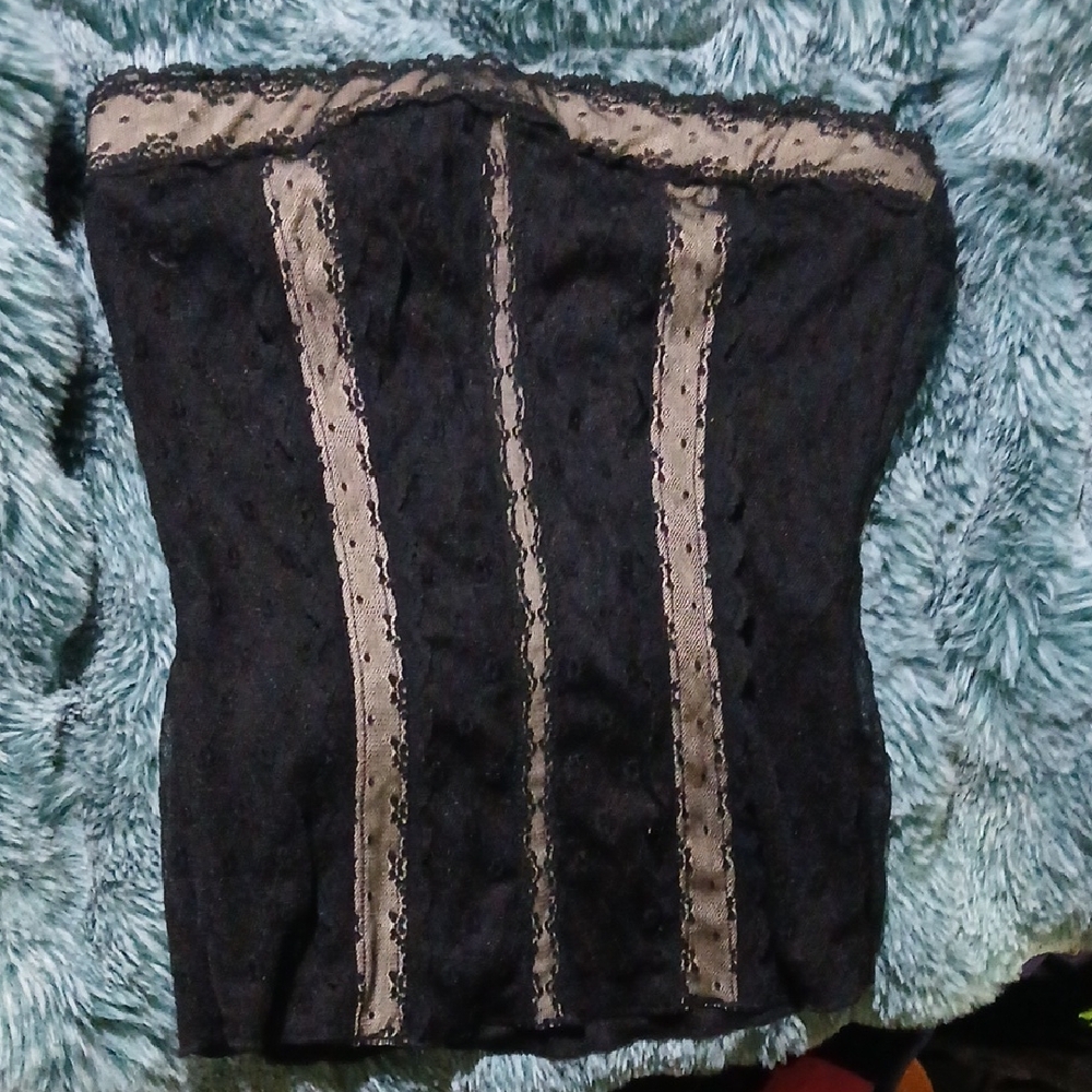 Forever 21 Black and Tan Lace Crop Top